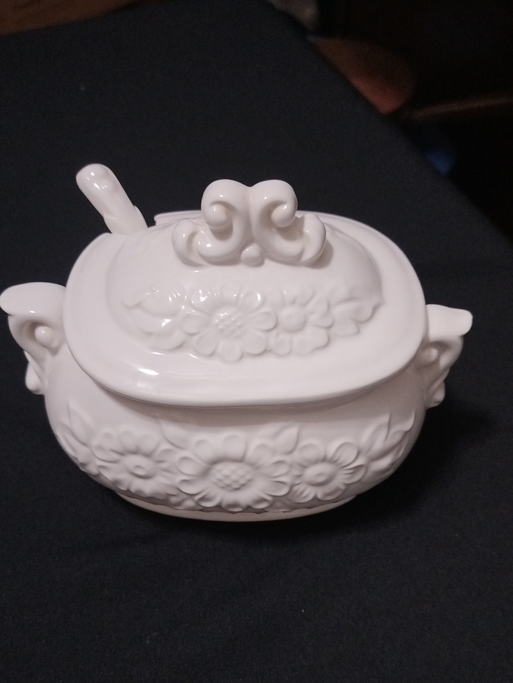 Vintage Himark Ceramic Small Daisy Soup Taureen Gravy Boat With Lid And Ladle